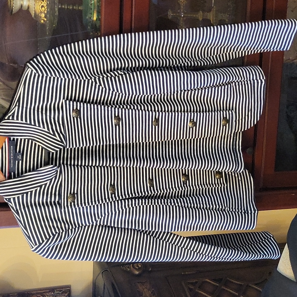 Nice small Tommy Blazer, 95% cotton 5% elastic navy blue and white stripes.